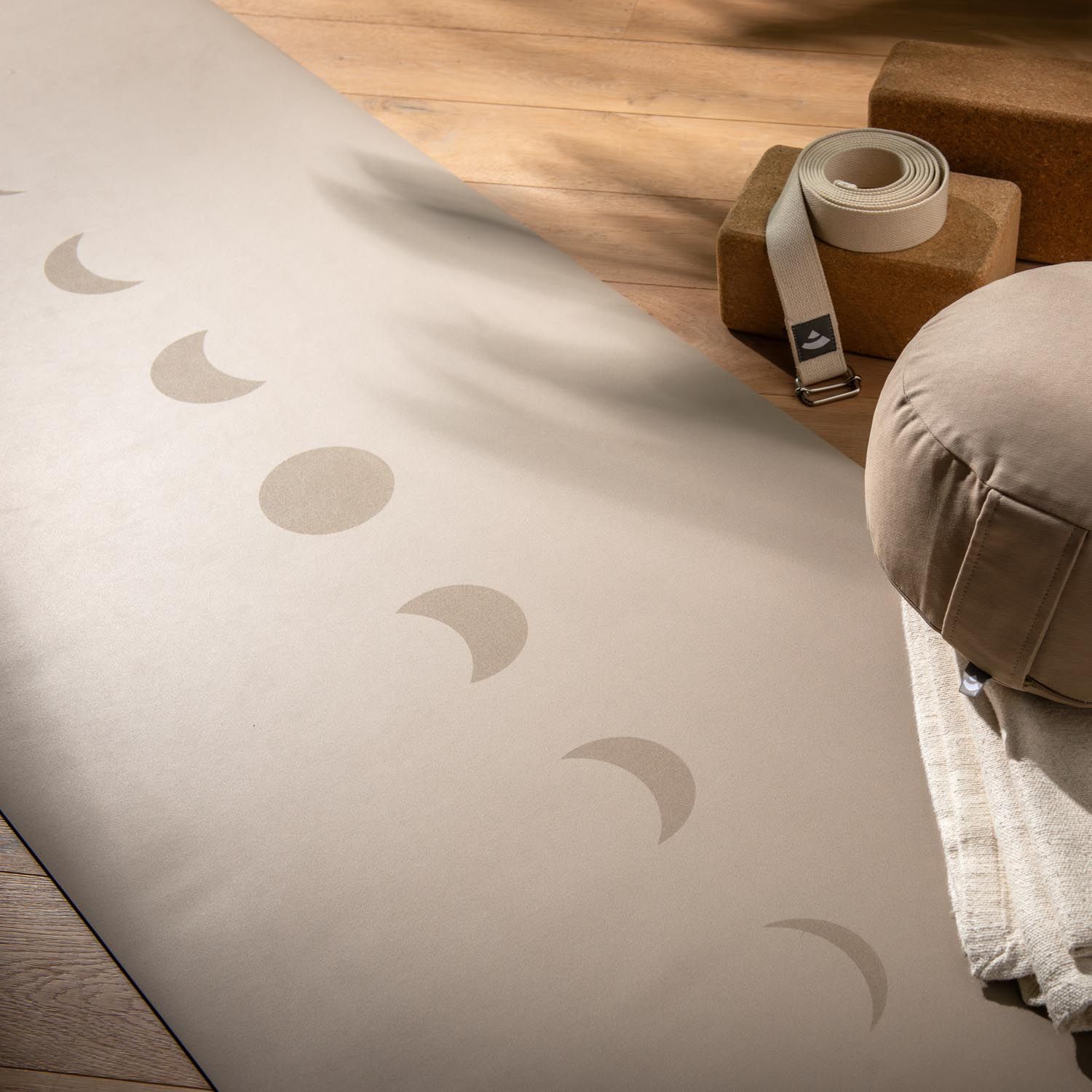 Йога-мат Bodhi Phoenix Moon Phases Light Taupe Светлый Тауп Матовый